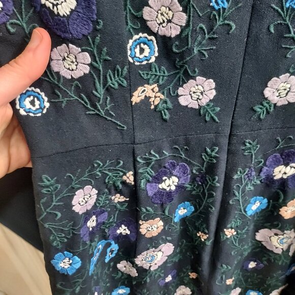 Club Monaco Kasienna Navy Blue Floral Embroidered Long Sleeve Dress - Picture 8 of 9